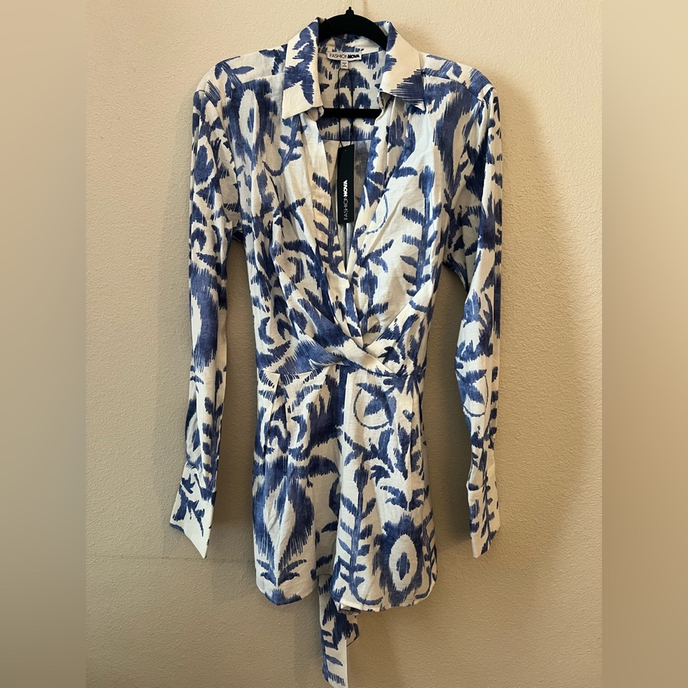 Fashion Nova Blue and White Floral Blouse